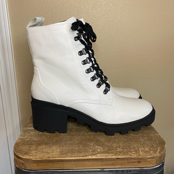 NIB BP Taylor White Leather Chunky Heel Boots - Picture 4 of 11